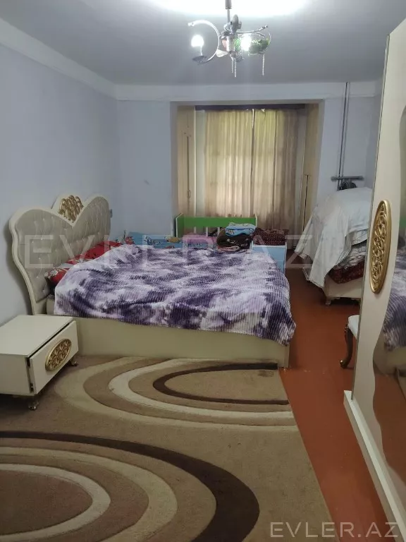 Satılır, köhnə tikili