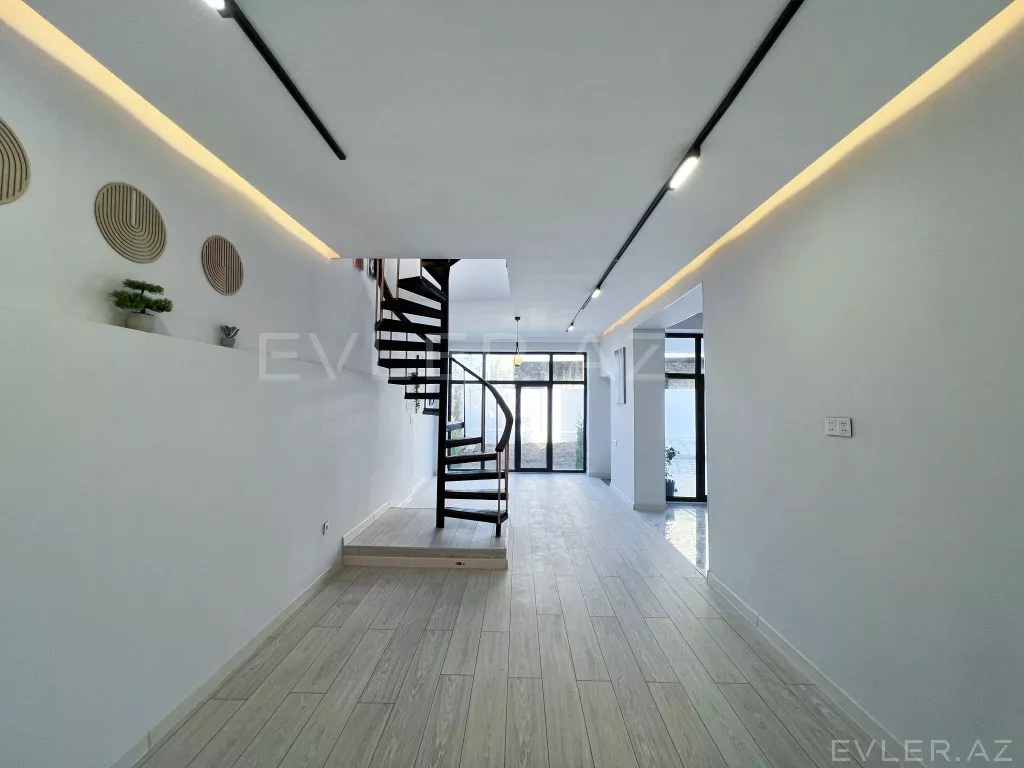 Satılır, həyət evi/villa