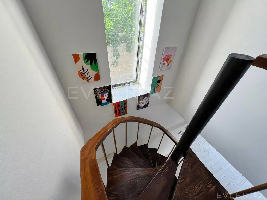 Satılır, həyət evi/villa