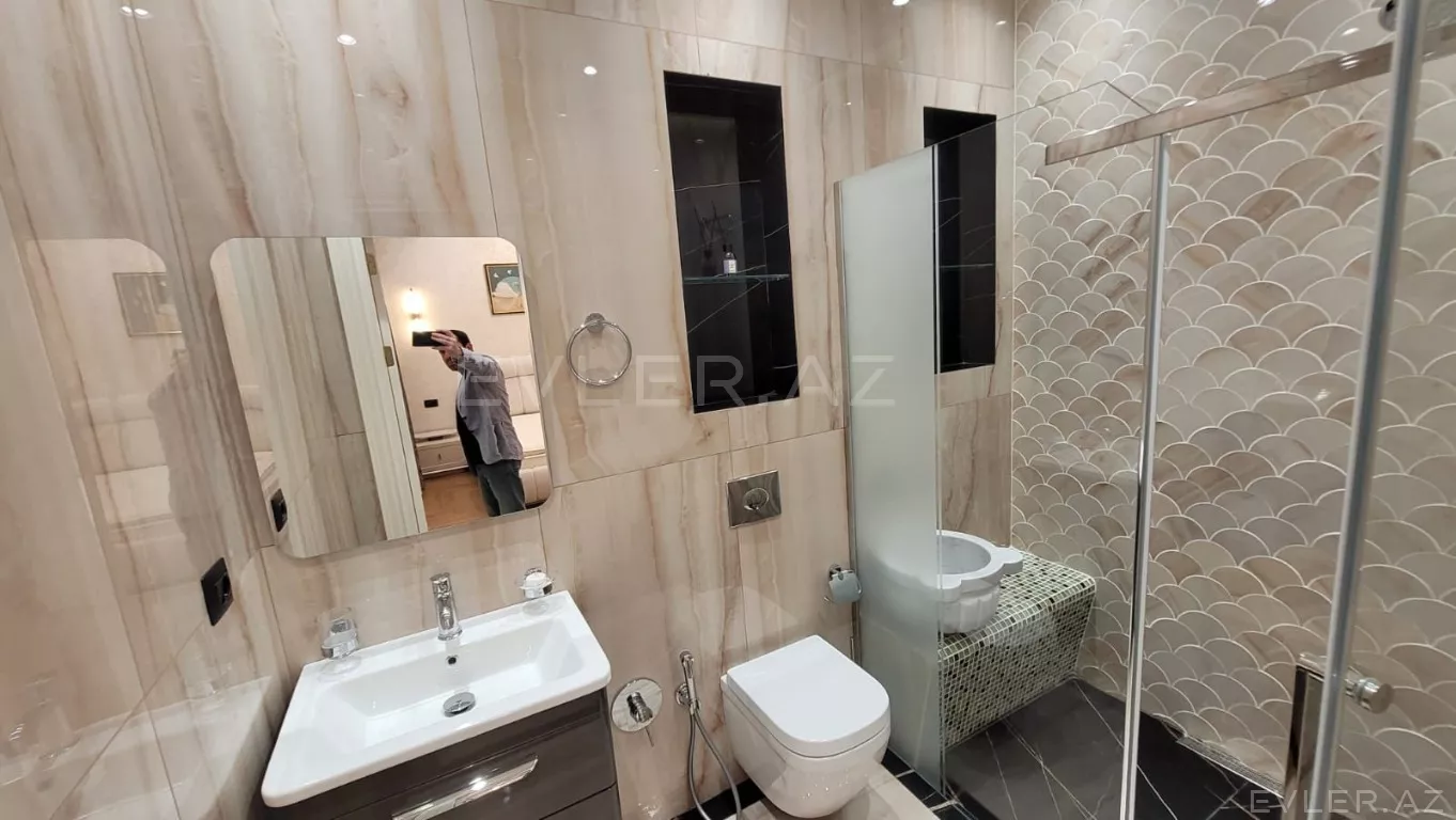 Satılır, həyət evi/villa