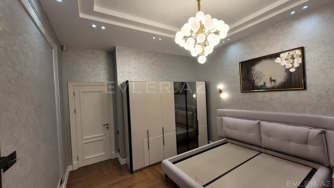 Satılır, həyət evi/villa