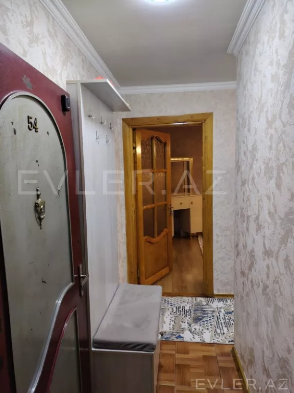 Aylıq, köhnə tikili