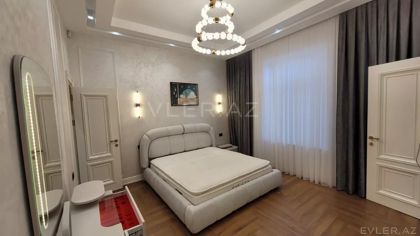 Satılır, həyət evi/villa