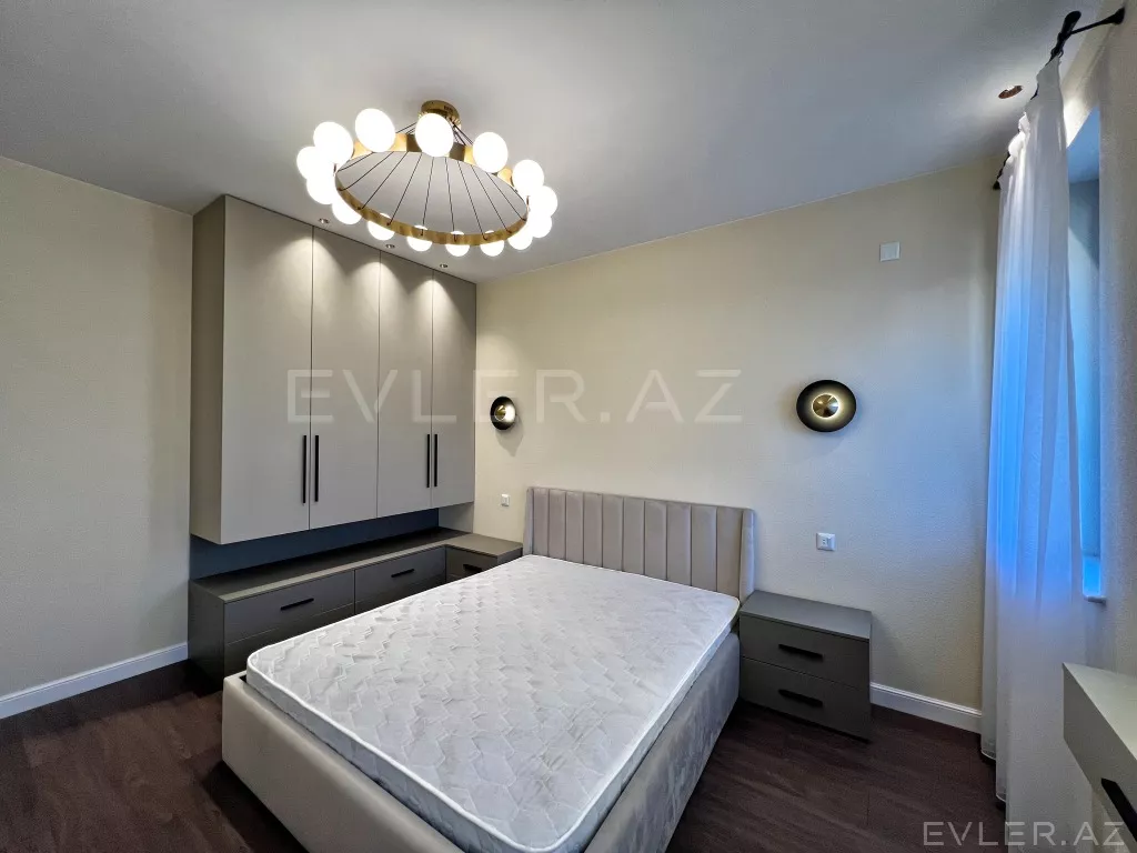 Satılır, həyət evi/villa