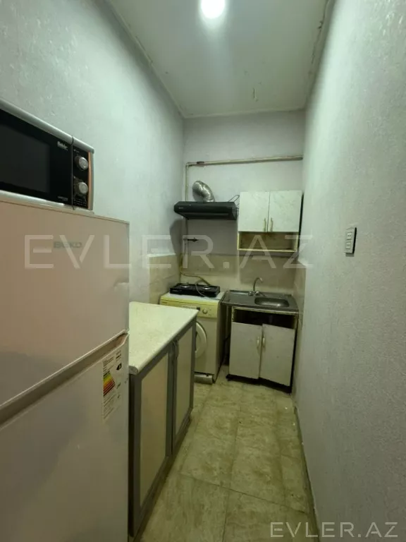 Satılır, həyət evi/villa