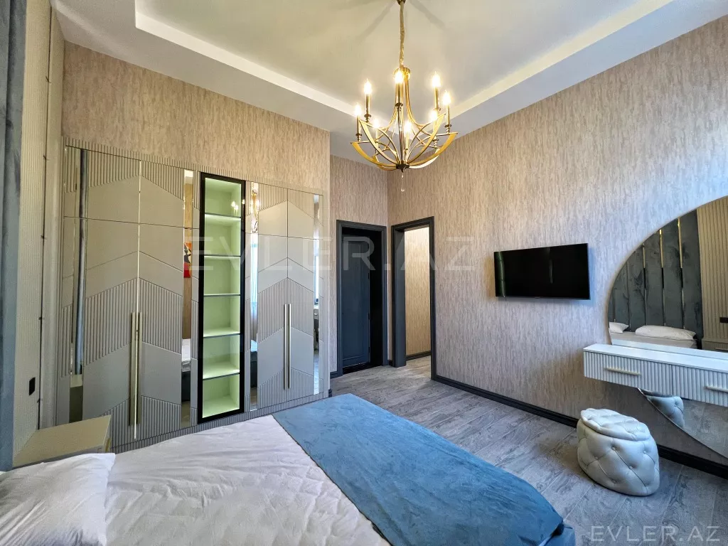 Satılır, həyət evi/villa