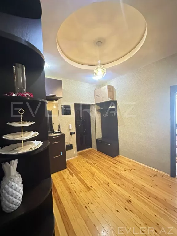 Satılır, yeni tikili