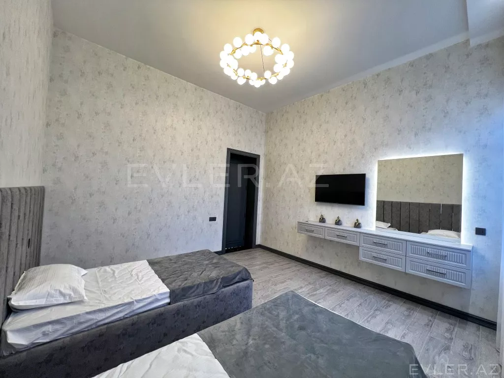 Satılır, həyət evi/villa