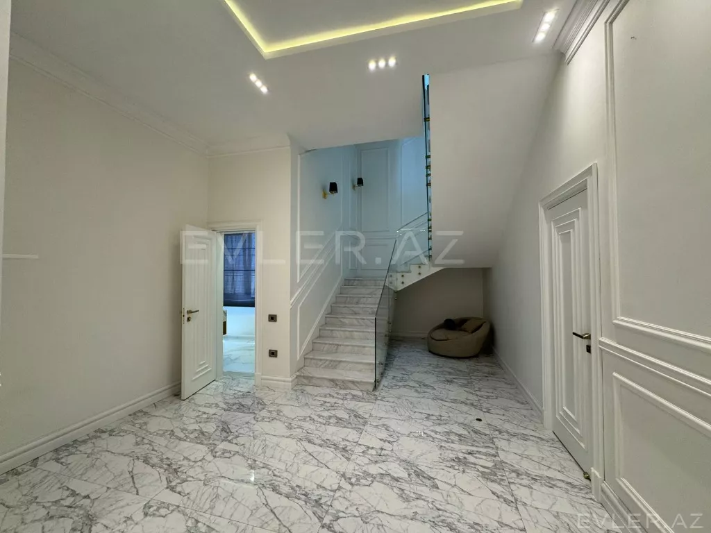 Satılır, həyət evi/villa