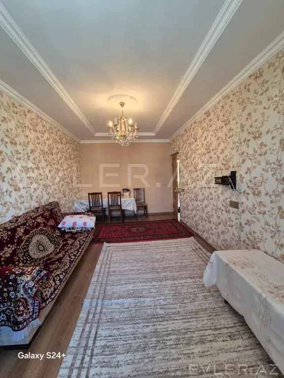 Satılır, köhnə tikili
