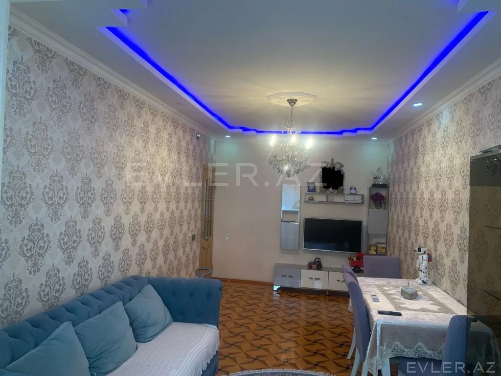 Satılır, köhnə tikili