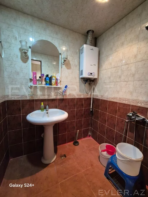 Satılır, köhnə tikili