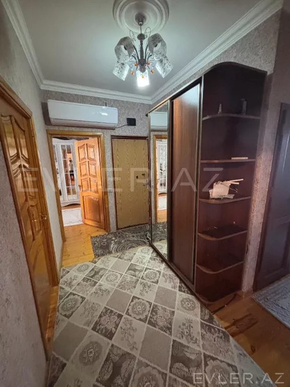 Satılır, köhnə tikili