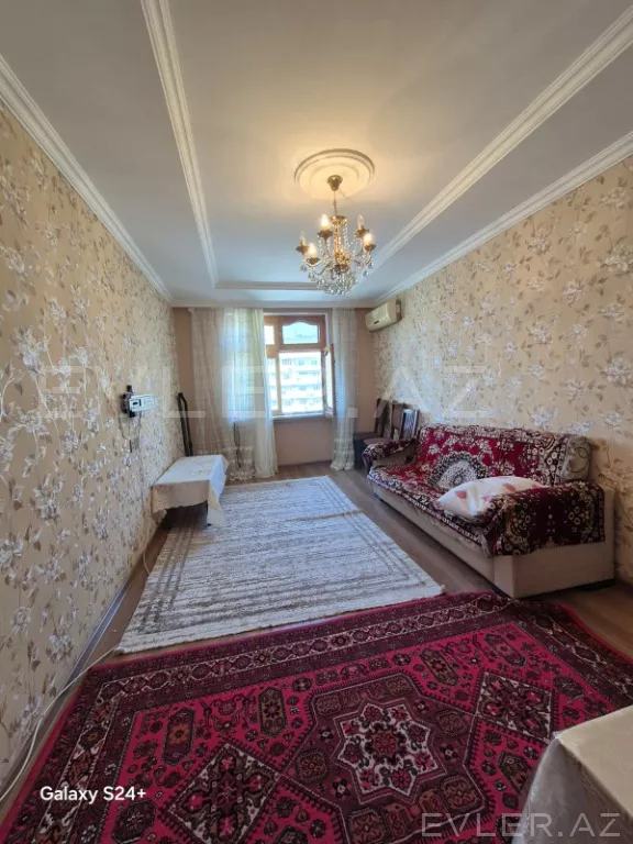 Satılır, köhnə tikili