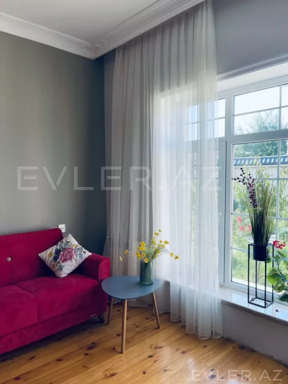 Satılır, həyət evi/villa