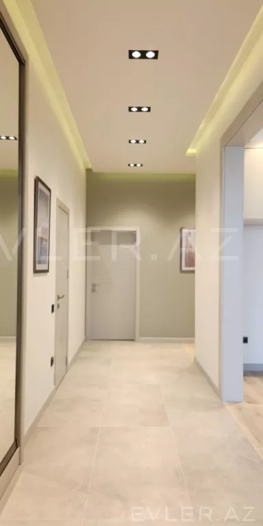 Satılır, həyət evi/villa