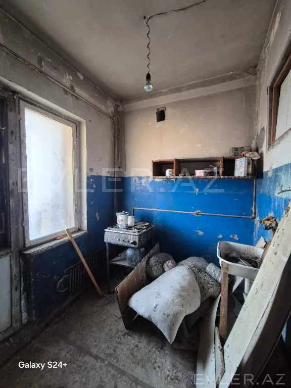 Satılır, köhnə tikili