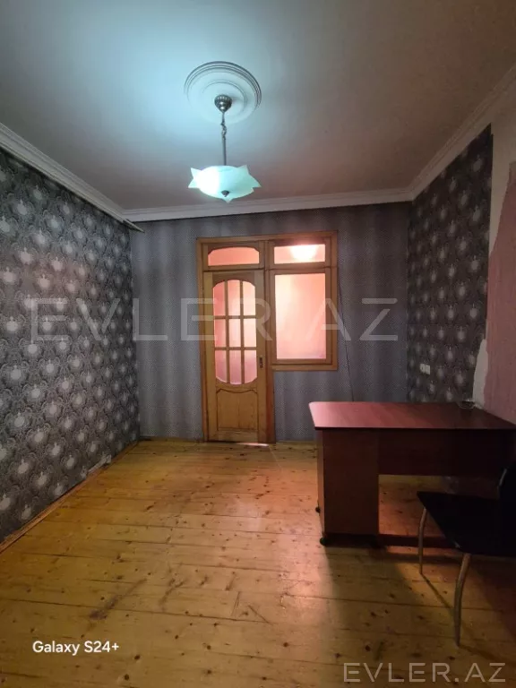 Satılır, köhnə tikili