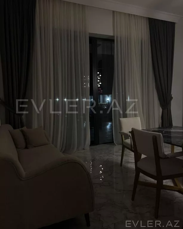 Satılır, həyət evi/villa