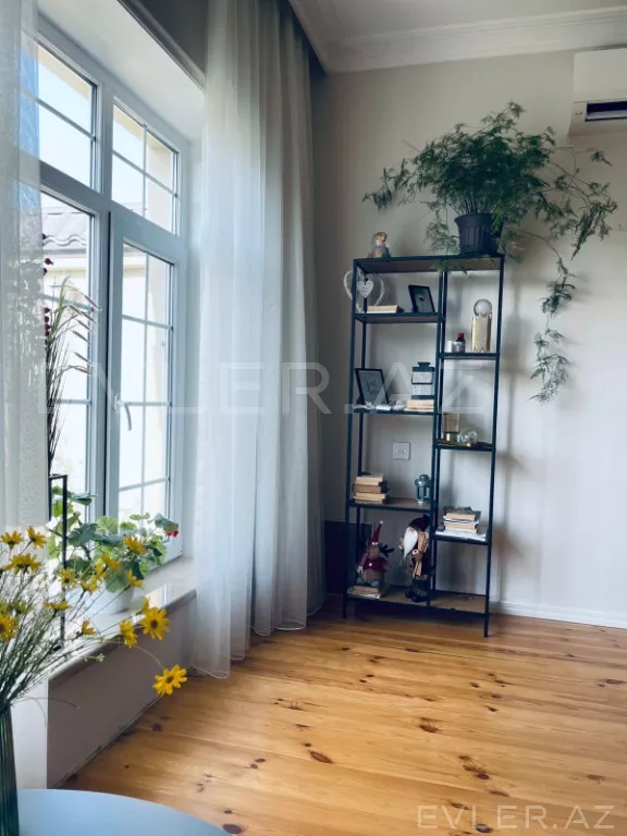 Satılır, həyət evi/villa