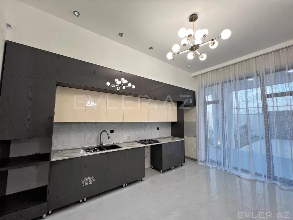 Satılır, həyət evi/villa