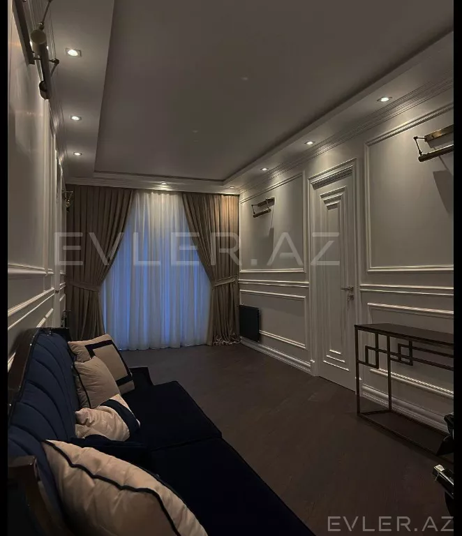 Satılır, həyət evi/villa