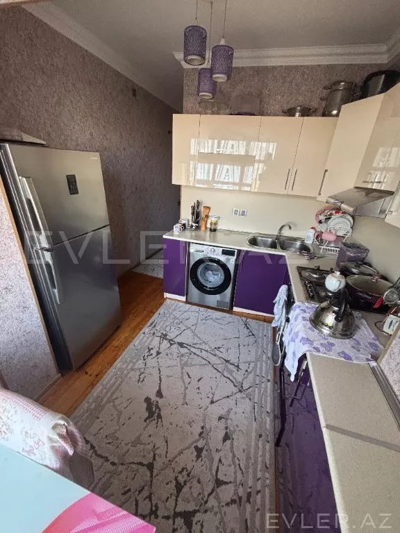 Satılır, köhnə tikili