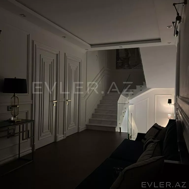 Satılır, həyət evi/villa