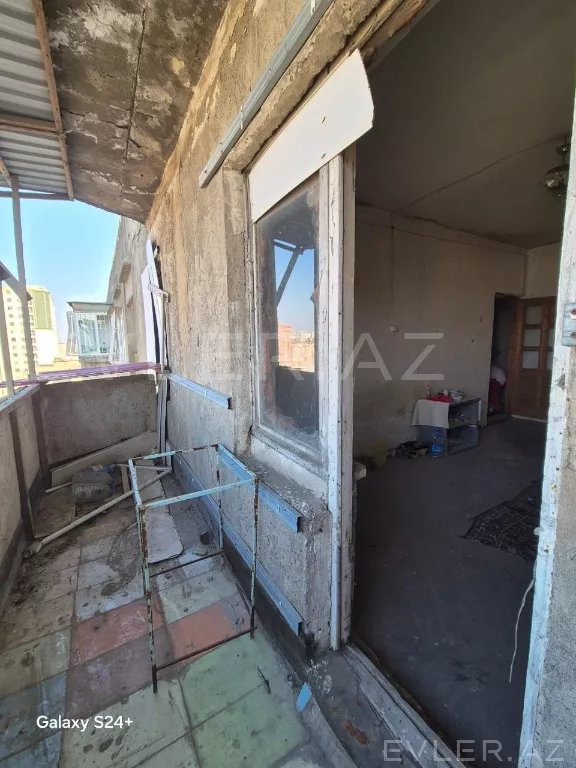Satılır, köhnə tikili