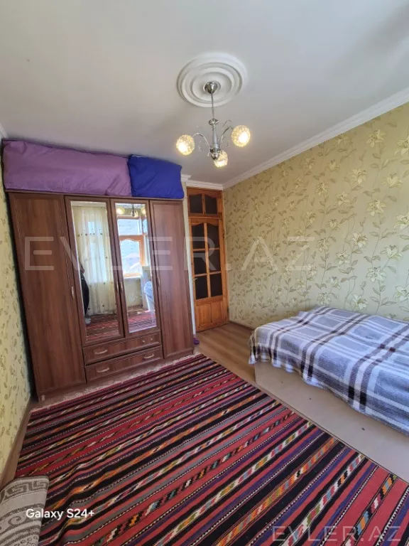 Satılır, köhnə tikili