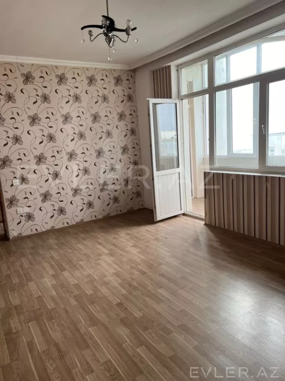 Satılır, yeni tikili