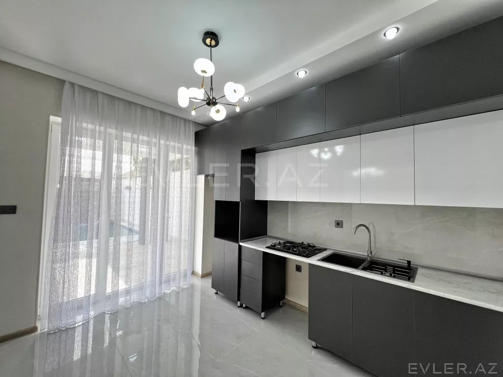 Satılır, həyət evi/villa