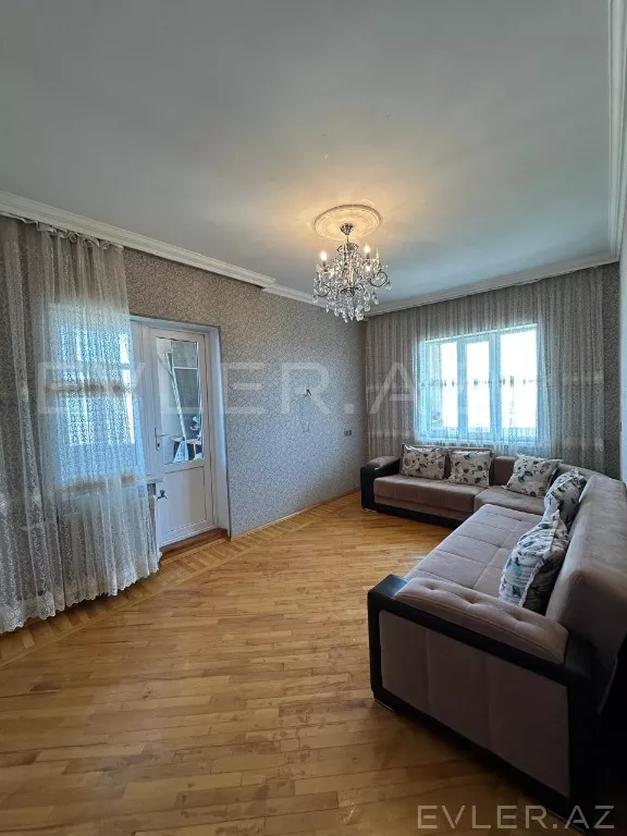 Satılır, köhnə tikili