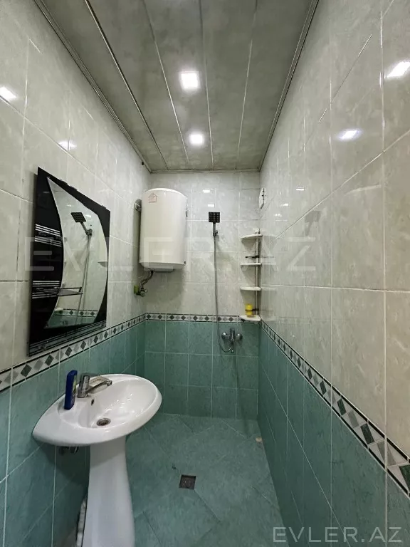 Satılır, köhnə tikili