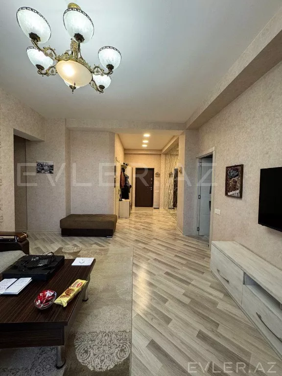 Satılır, yeni tikili