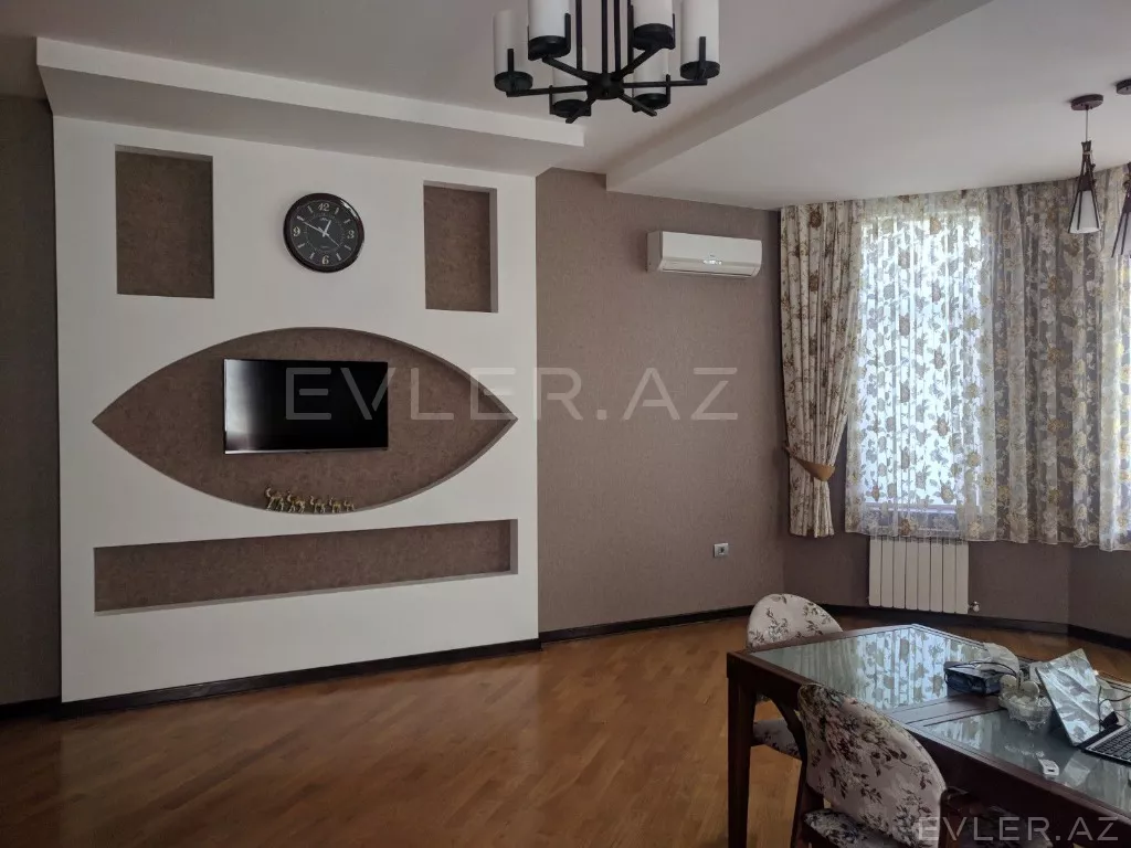 Aylıq, bağ evi