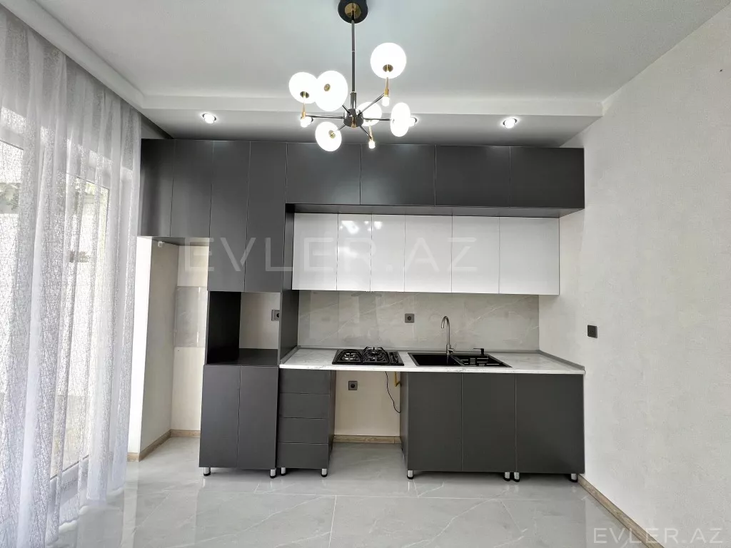 Satılır, həyət evi/villa