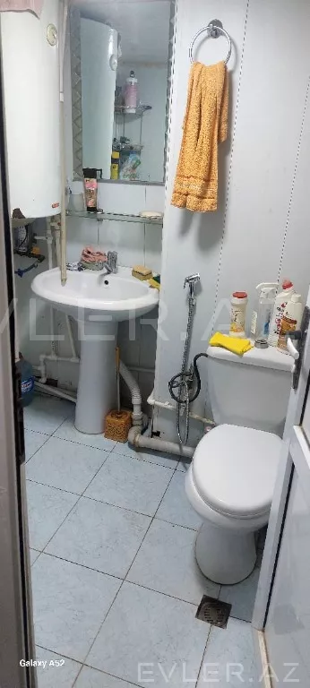Satılır, köhnə tikili