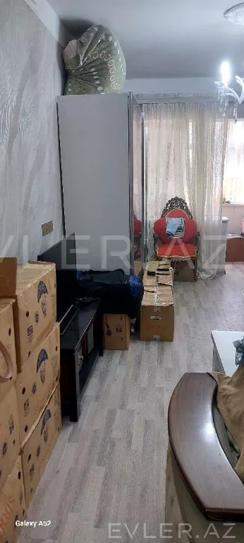 Satılır, köhnə tikili