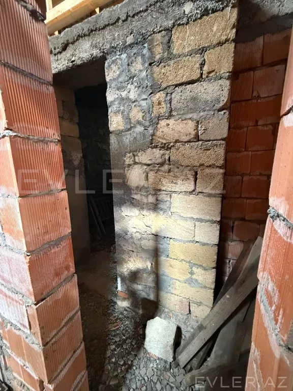 Satılır, həyət evi/villa