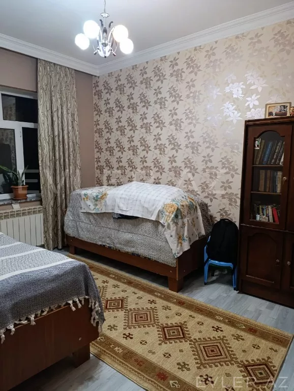 Satılır, həyət evi/villa