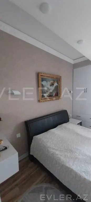 Satılır, yeni tikili