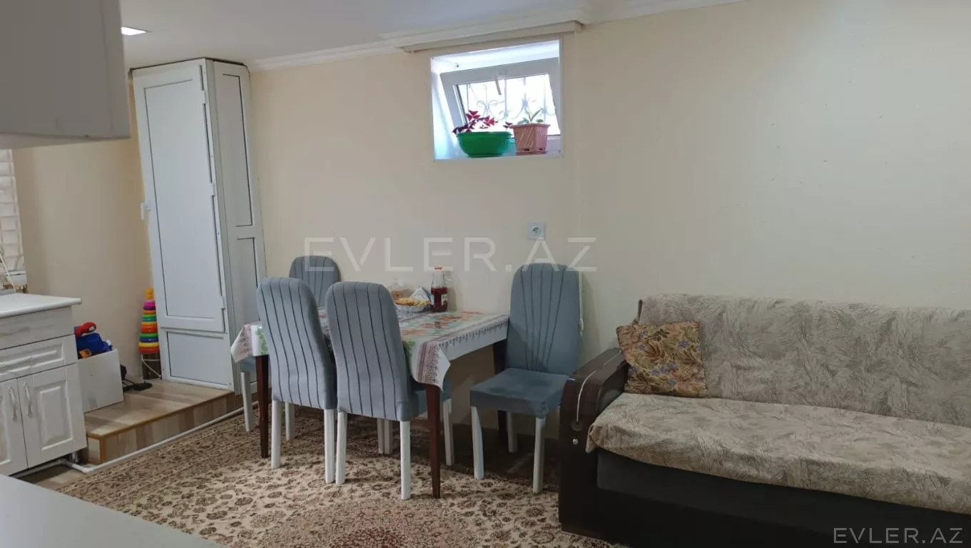 Satılır, həyət evi/villa