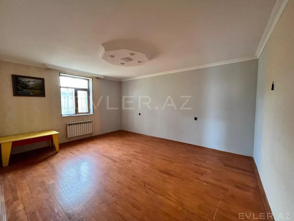Satılır, həyət evi/villa
