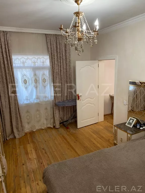 Satılır, həyət evi/villa
