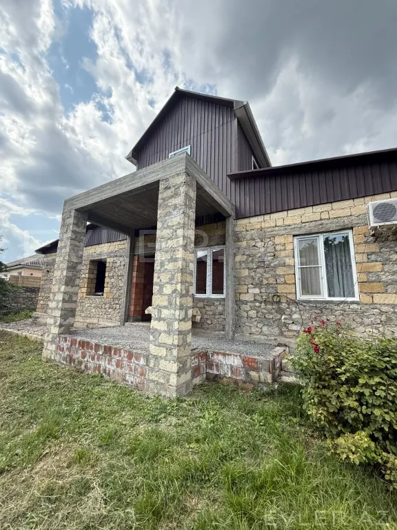 Satılır, həyət evi/villa