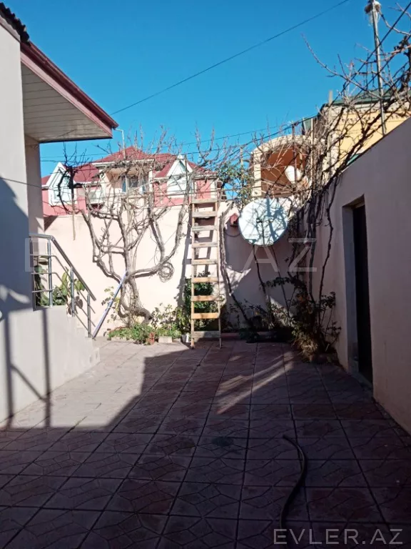 Satılır, həyət evi/villa