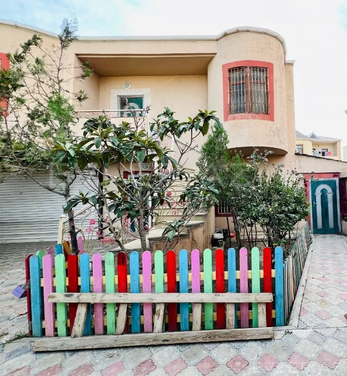 Satılır, həyət evi/villa