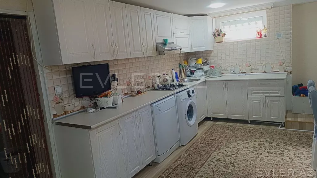 Satılır, həyət evi/villa