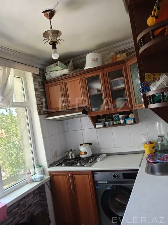 Satılır, köhnə tikili